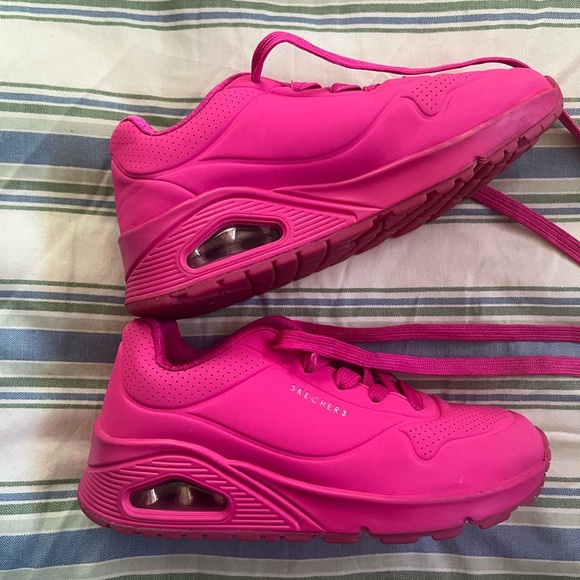 GIRLS' SKECHERS STREET UNO GEN 1 WEDGE SNEAKERS - Picture 1 of 6